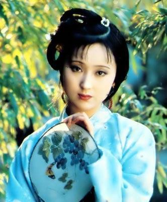 白红梅的照片大全,光影中的美丽瞬间